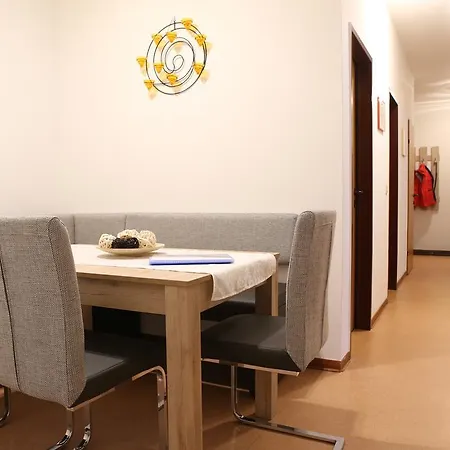 Nepomuk Apartment *